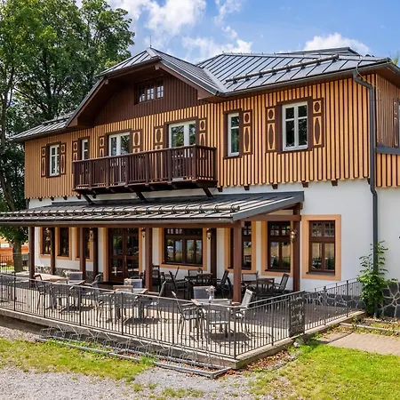 1 & Hotel Rejvíz
