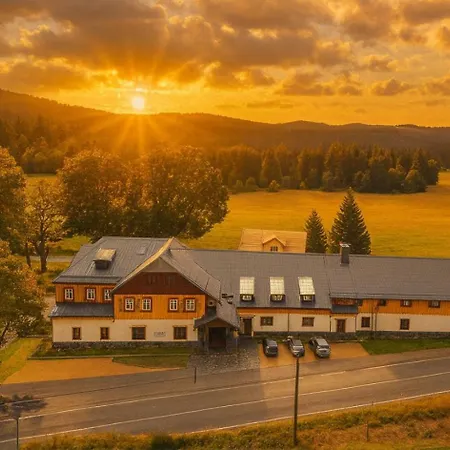 فندق 1 & Rejvíz