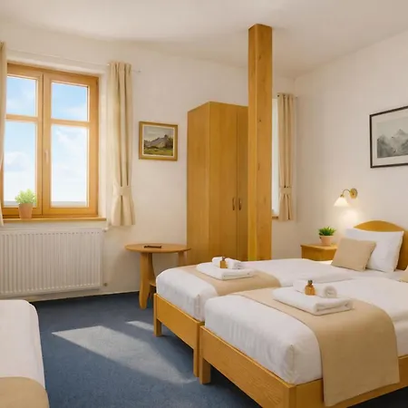 1 & Hotel 4*