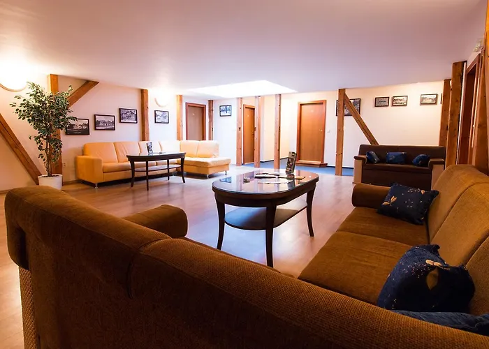 Hotel 1 &