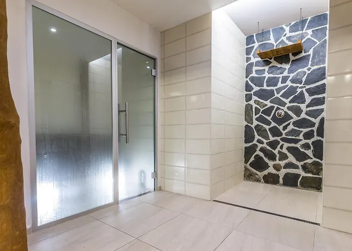 1 Hotel&spa 4*